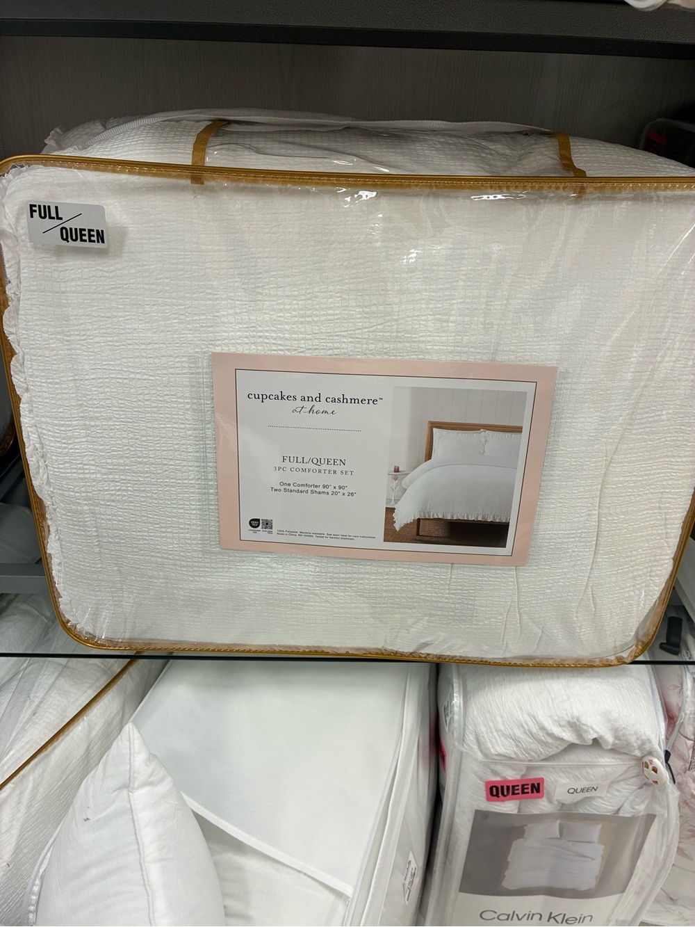 cupcakes & cashmere White Full/Queen Textured Comforter Set
